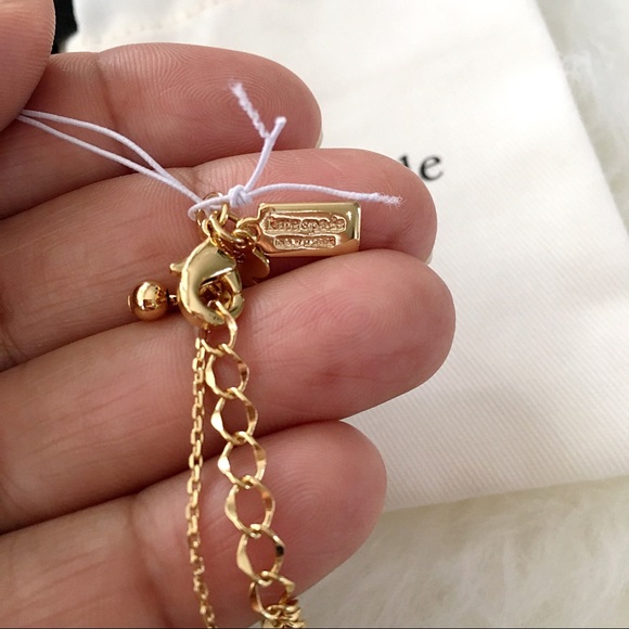 ♠️ Kate Spade Pave Bee Necklace - Picture 5 of 5